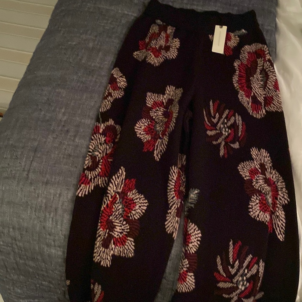 NWT ANTHRO Laia Floral Sweater pants size small